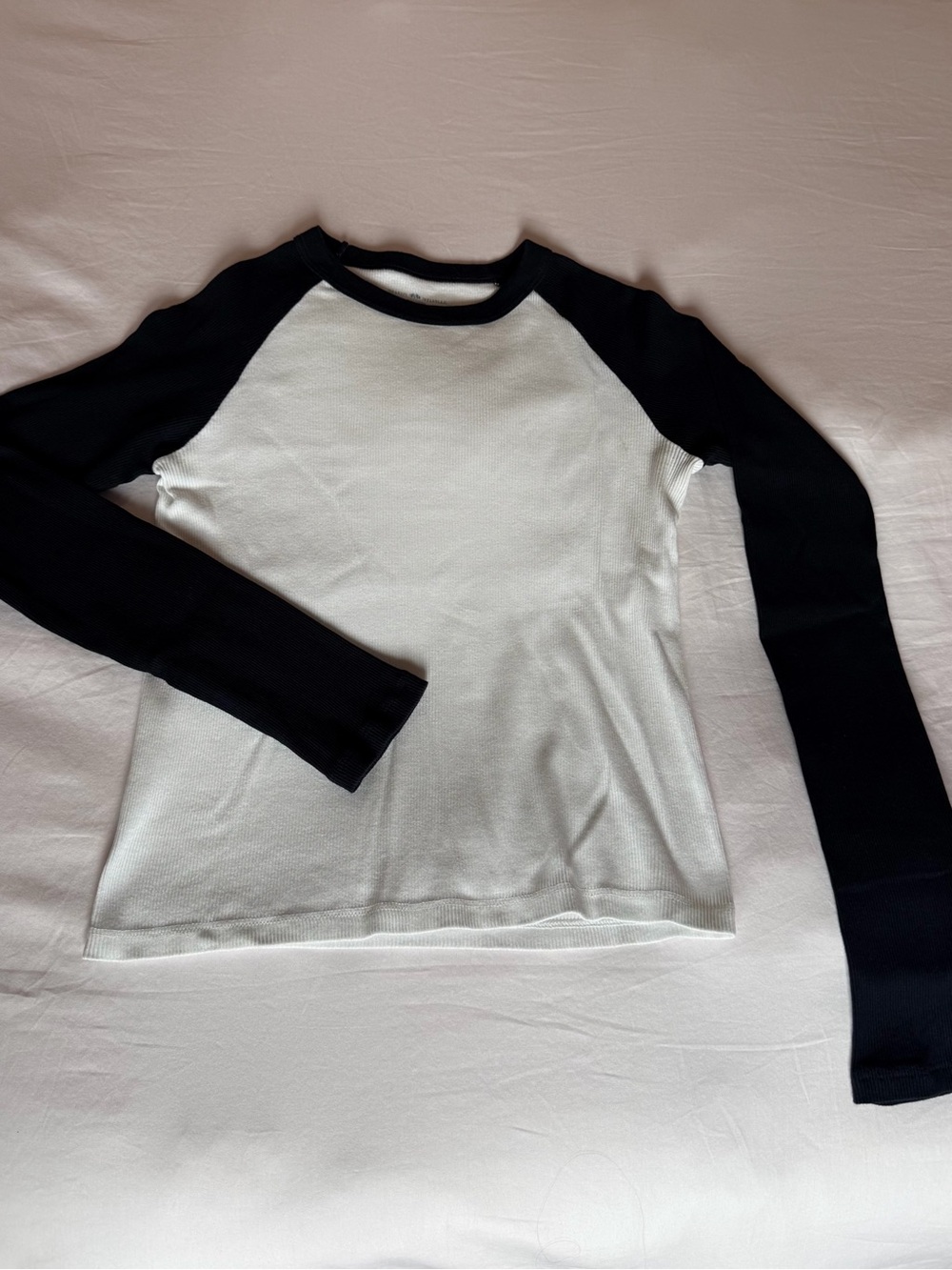 Brandy Melville Black & White Raglan Long Sleeve Top